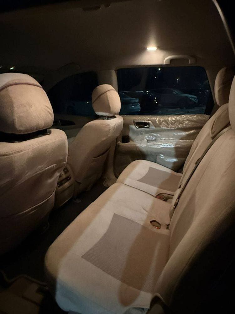 2015 Nissan Pathfinder thumbnail 4