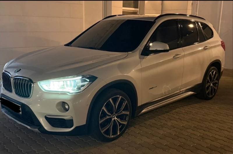 2016 BMW X1 thumbnail 5