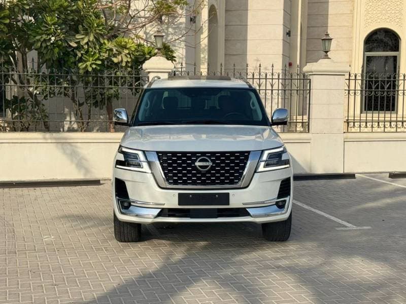2023 Nissan Patrol thumbnail 7