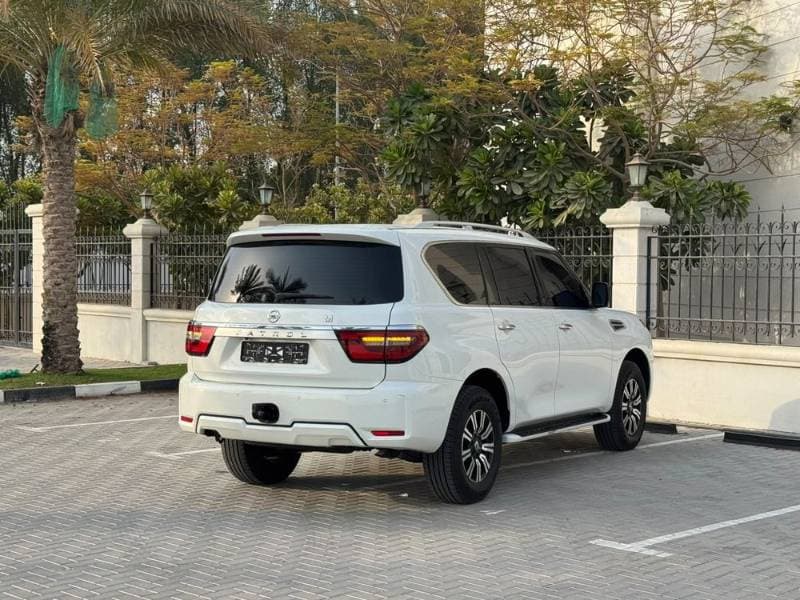 2021 Nissan Patrol thumbnail 8