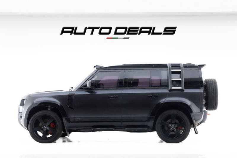 2023 Land Rover Defender thumbnail 3