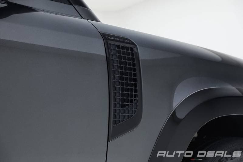 2023 Land Rover Defender thumbnail 8