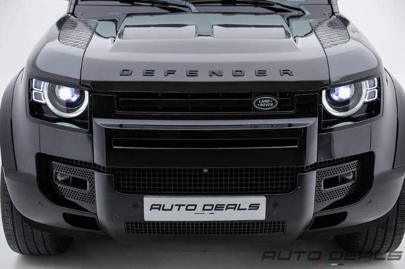 2023 Land Rover Defender thumbnail 6