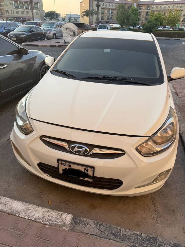 2013 Hyundai Accent thumbnail 5