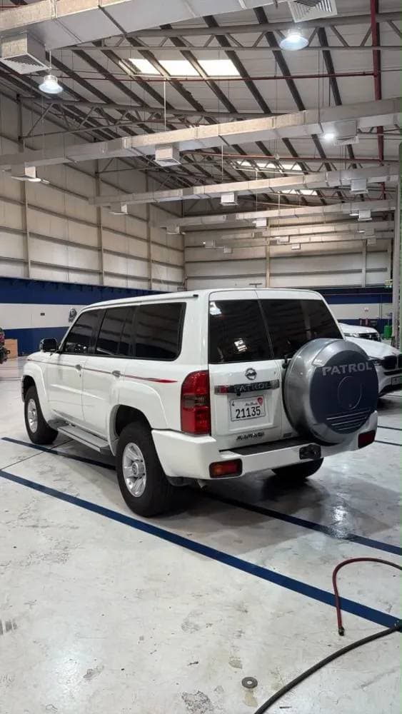 2021 Nissan Patrol Safari thumbnail 2