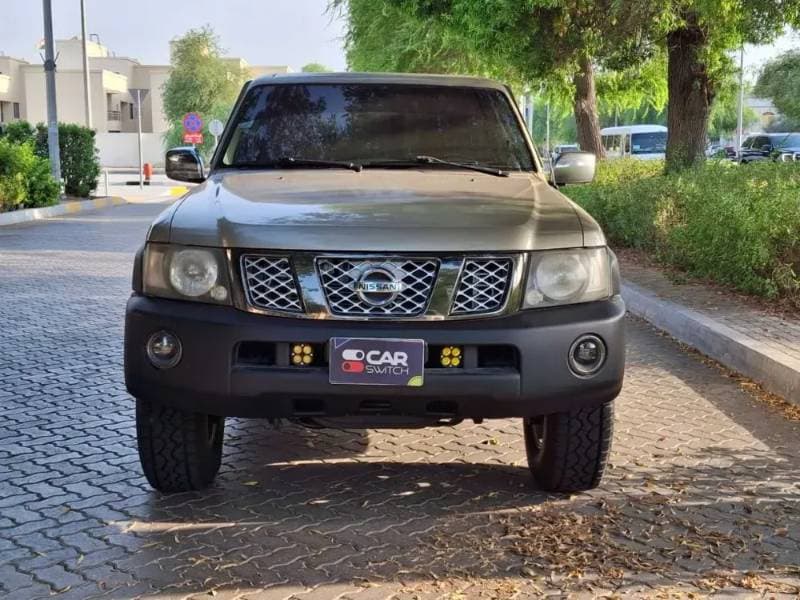 2013 Nissan Patrol Safari thumbnail 2