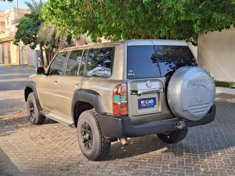 2013 Nissan Patrol Safari thumbnail 5