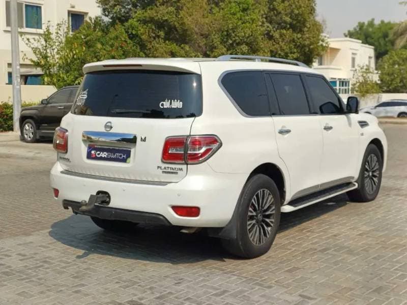 2013 Nissan Patrol thumbnail 4