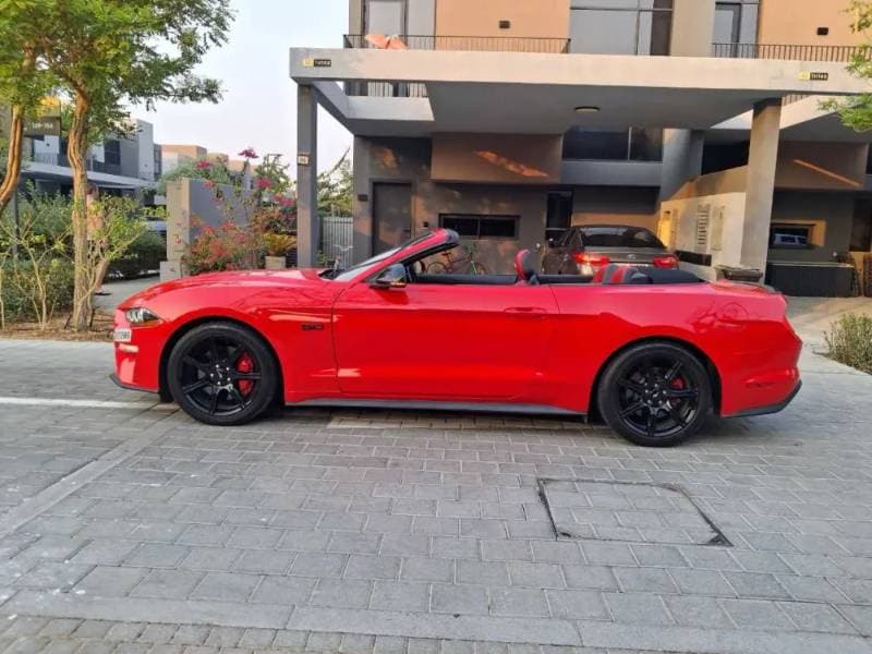 2018 Ford Mustang thumbnail 8
