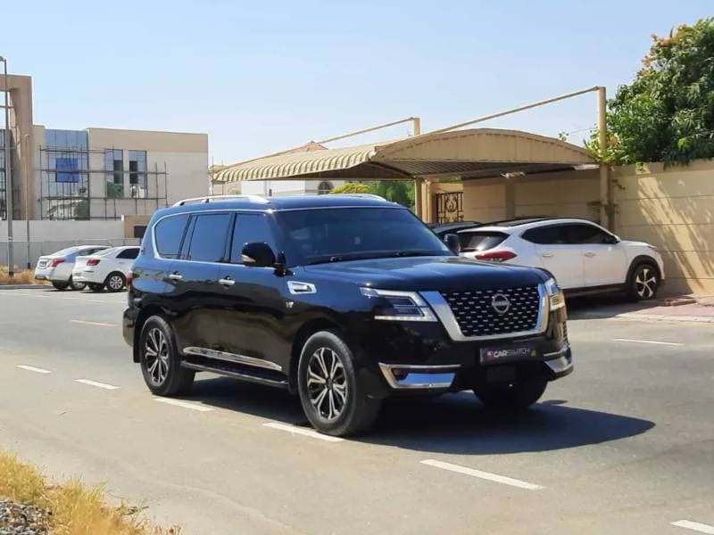 2022 Nissan Patrol thumbnail 3