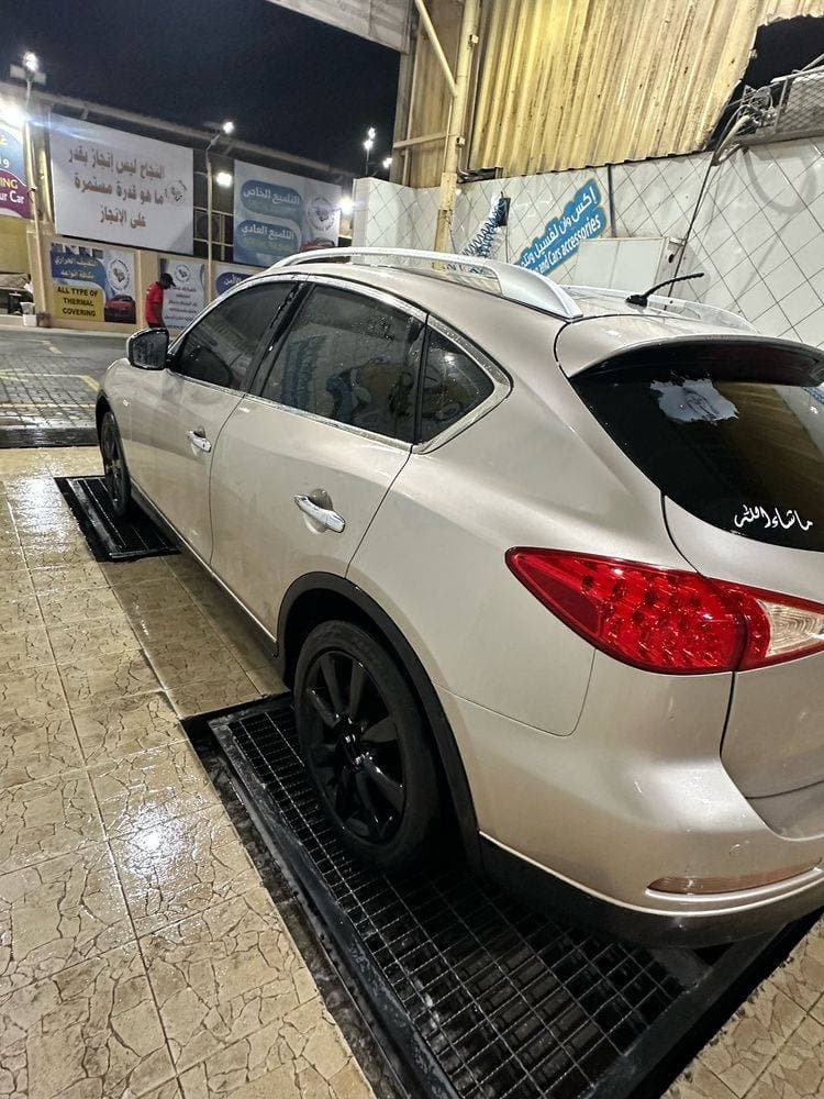 2008 Infiniti EX 35 thumbnail 4