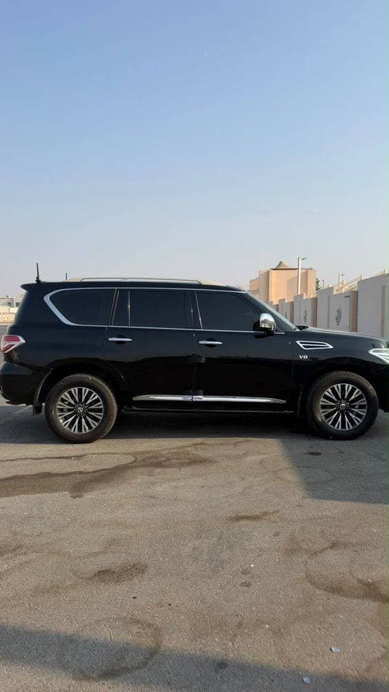 2018 Nissan Patrol thumbnail 2