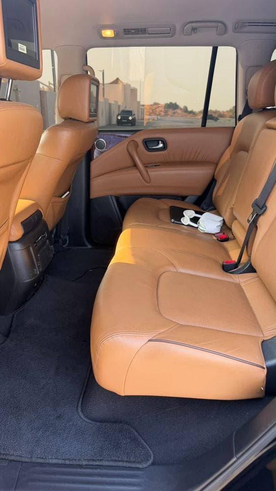 2018 Nissan Patrol thumbnail 3