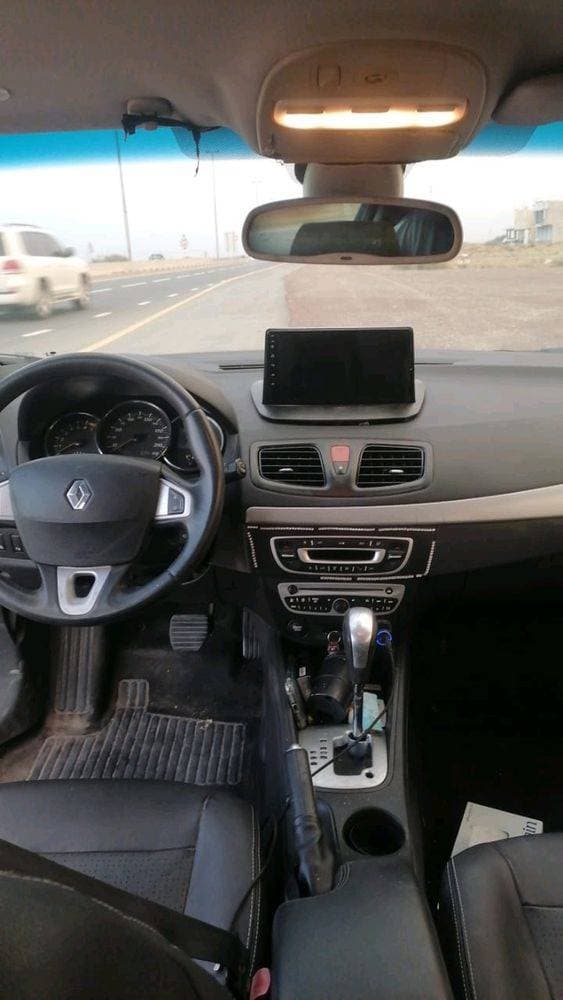 2010 Renault Megane thumbnail 5