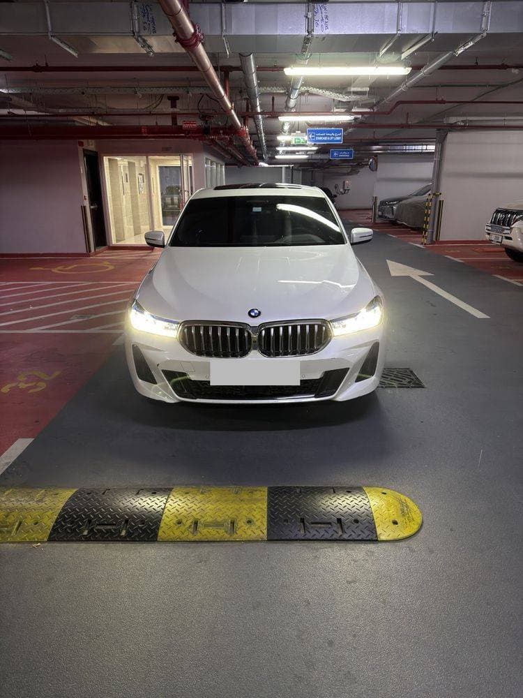2023 BMW 6 Series Sedan thumbnail 2