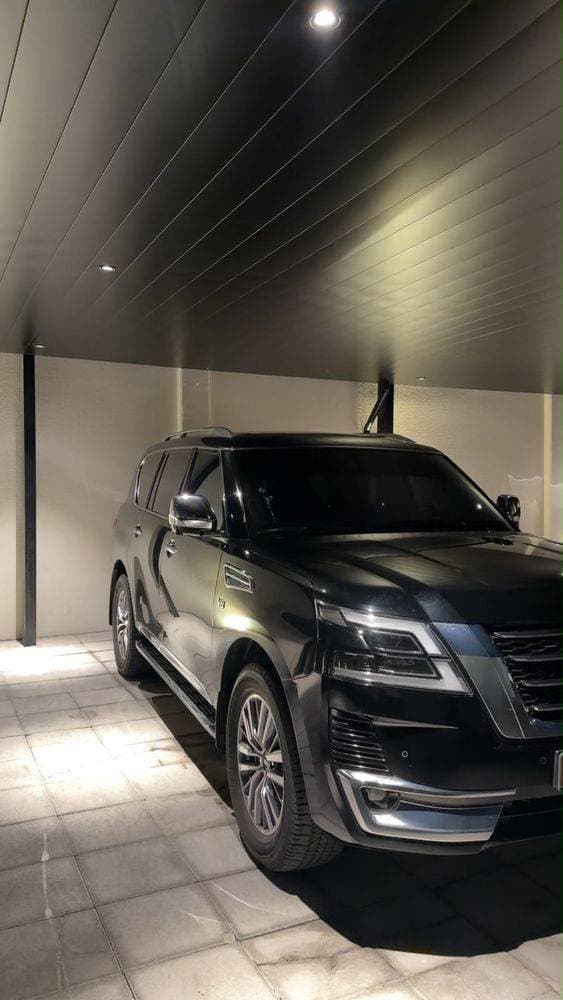 2021 Nissan Patrol thumbnail 3