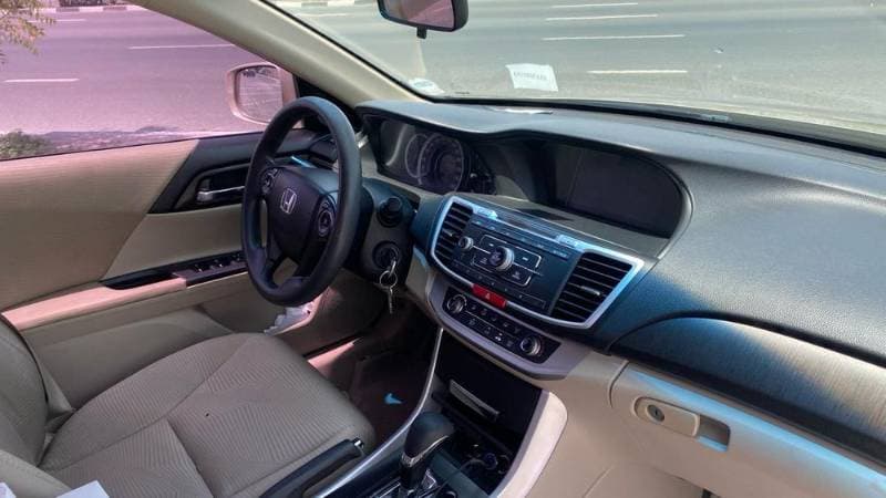2014 Honda Accord thumbnail 2