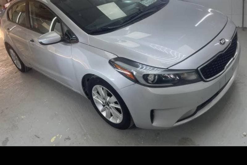 2018 Kia Forte thumbnail 3