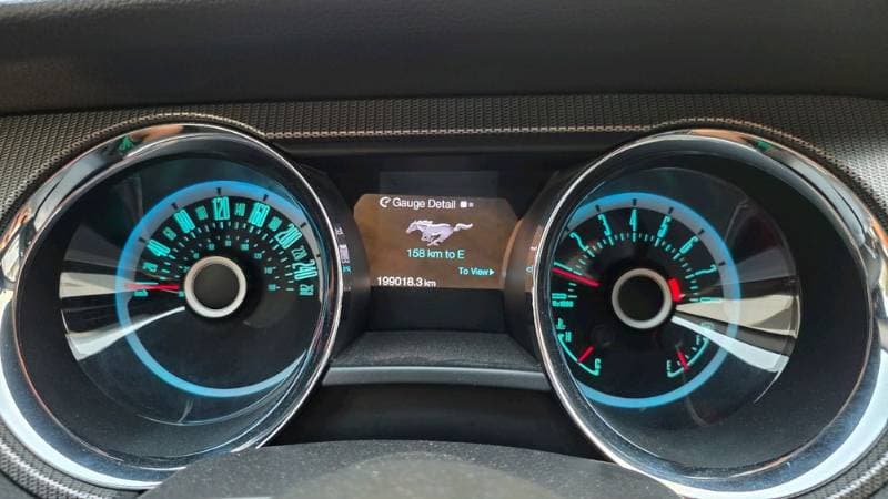 2013 Ford Mustang thumbnail 5
