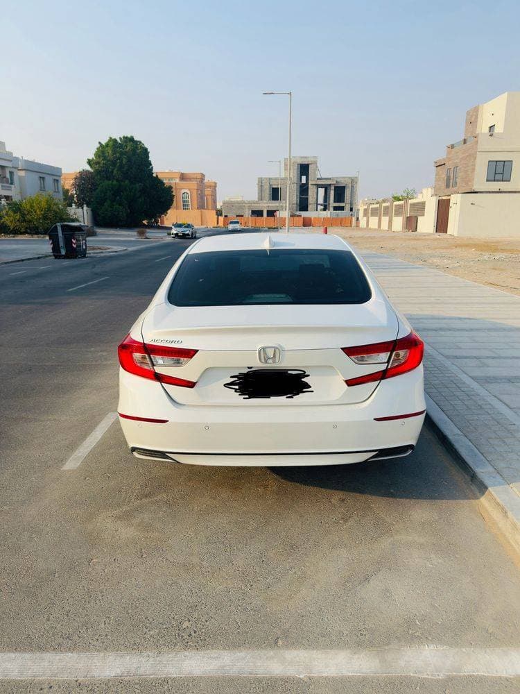 2018 Honda Accord thumbnail 4