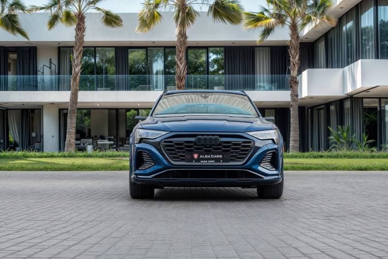 2024 Audi Q8 thumbnail 4