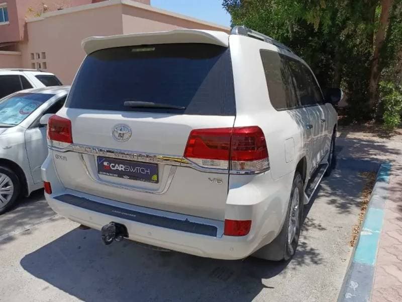 2016 Toyota Land Cruiser thumbnail 5