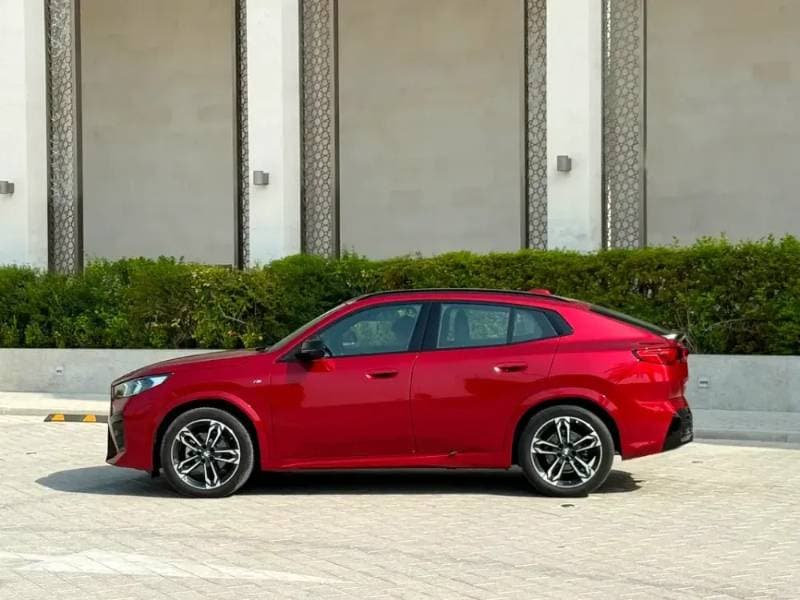 2024 BMW X2 thumbnail 7