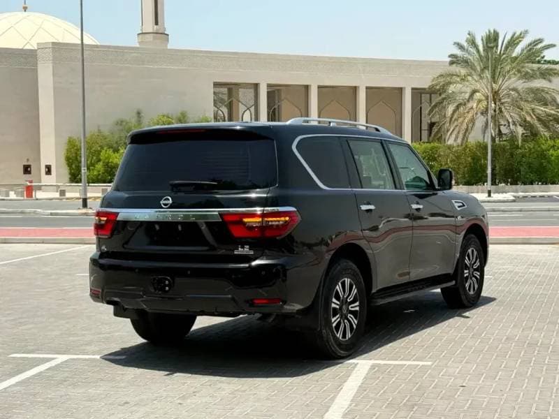 2024 Nissan Patrol thumbnail 8