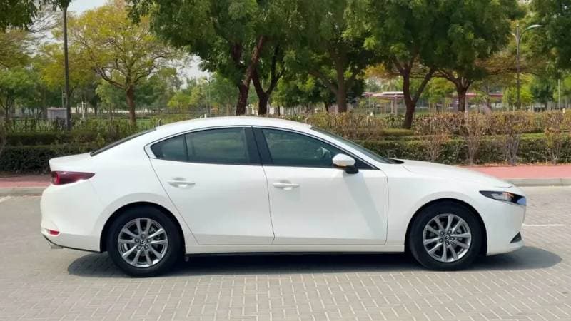 2025 Mazda 3 thumbnail 4