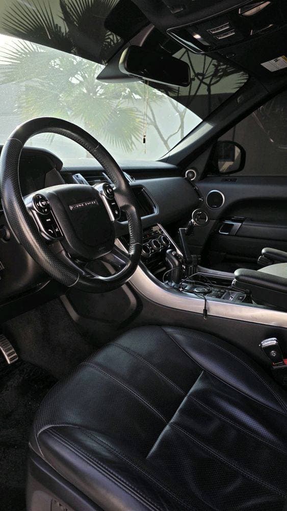 2015 Land Rover Range Rover Sport thumbnail 4