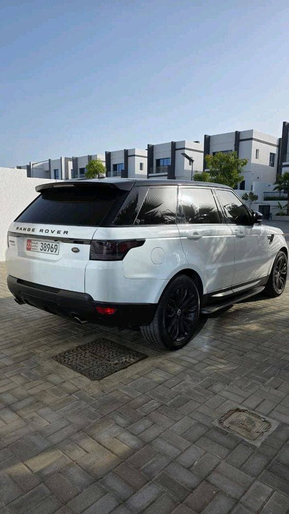 2015 Land Rover Range Rover Sport thumbnail 3