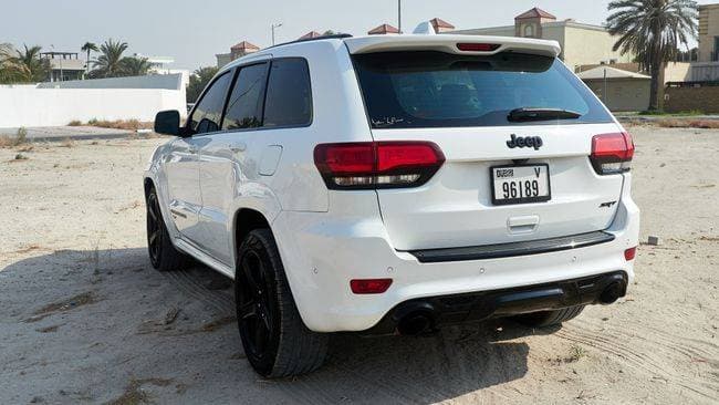 2017 Jeep Grand Cherokee thumbnail 2