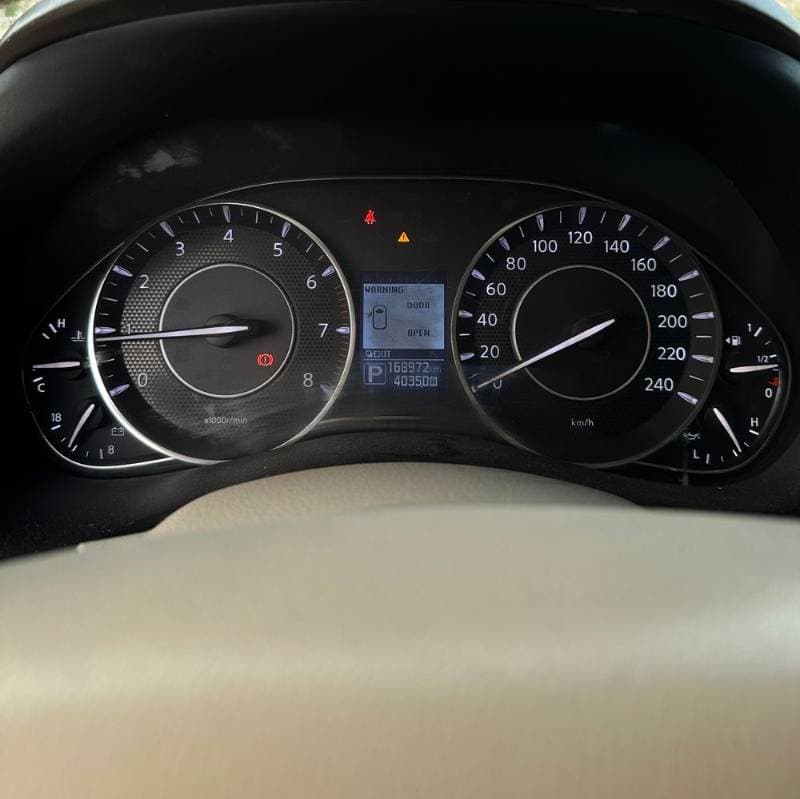 2014 Nissan Patrol thumbnail 3