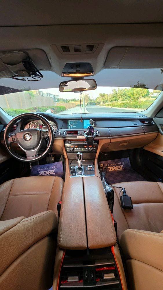2011 BMW 7 Series thumbnail 3