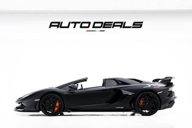 2021 Lamborghini Aventador thumbnail 3