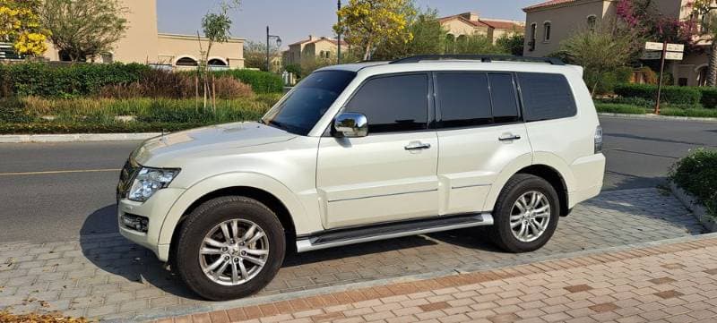 2020 Mitsubishi Pajero