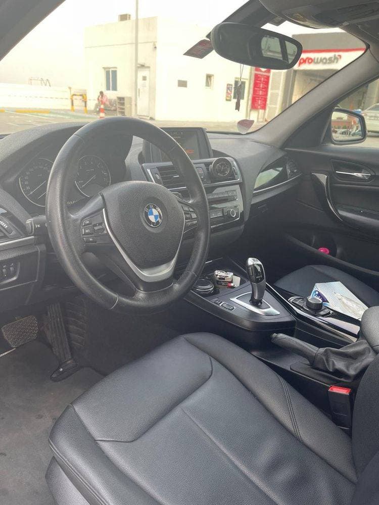 2016 BMW 1 Series Hatchback thumbnail 4