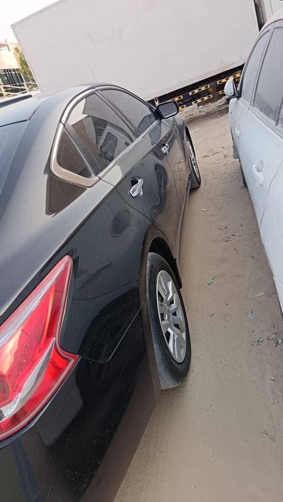 2013 Nissan Altima thumbnail 3