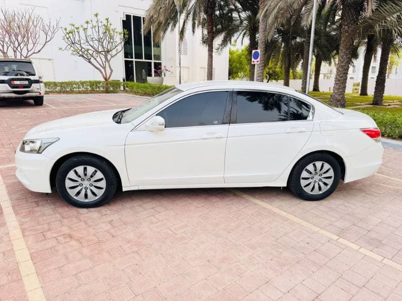 2012 Honda Accord thumbnail 4