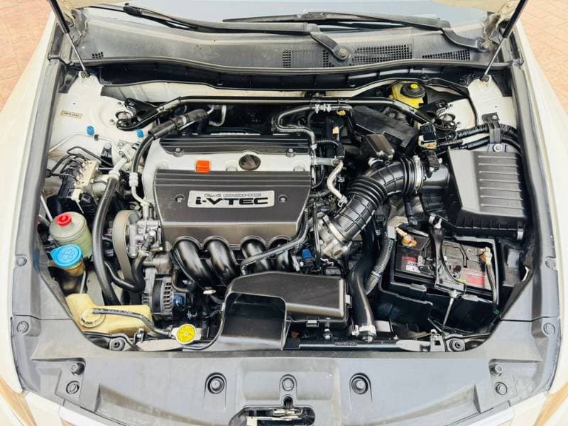 2012 Honda Accord thumbnail 5