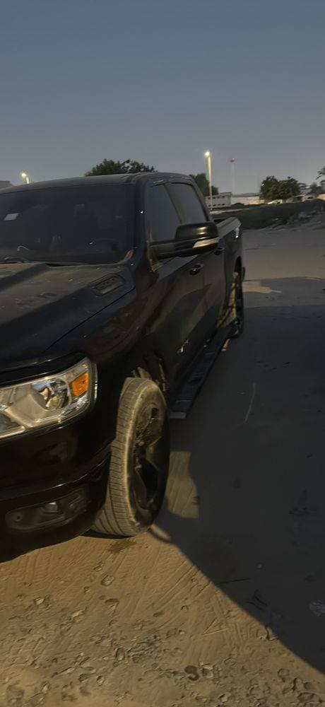 2019 RAM 1500 thumbnail 3