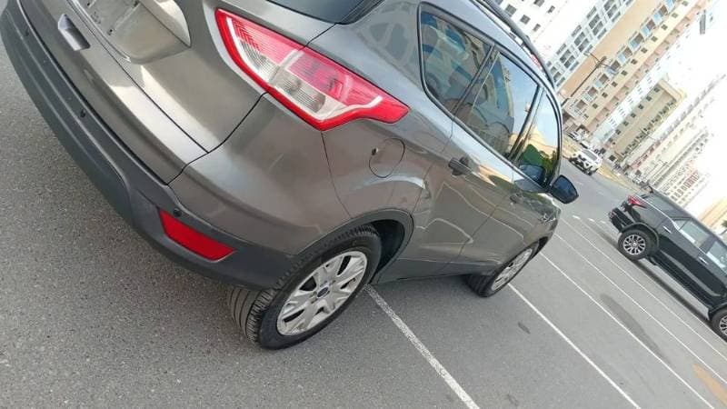 2014 Ford Escape thumbnail 2