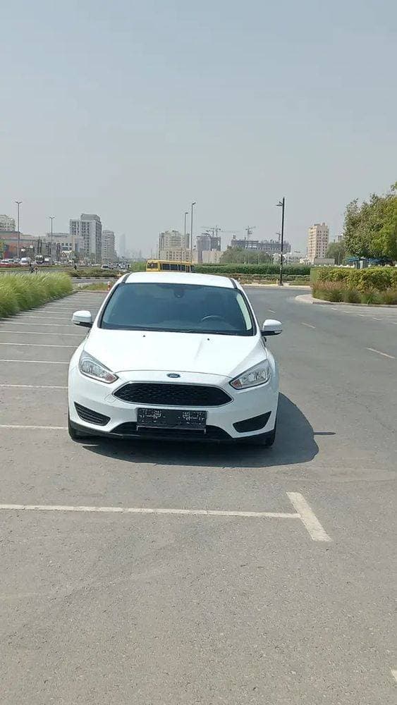 2018 Ford Focus thumbnail 3