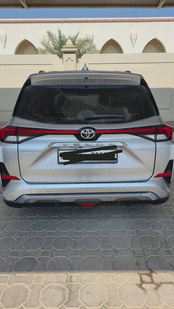 2023 Toyota Veloz thumbnail 2
