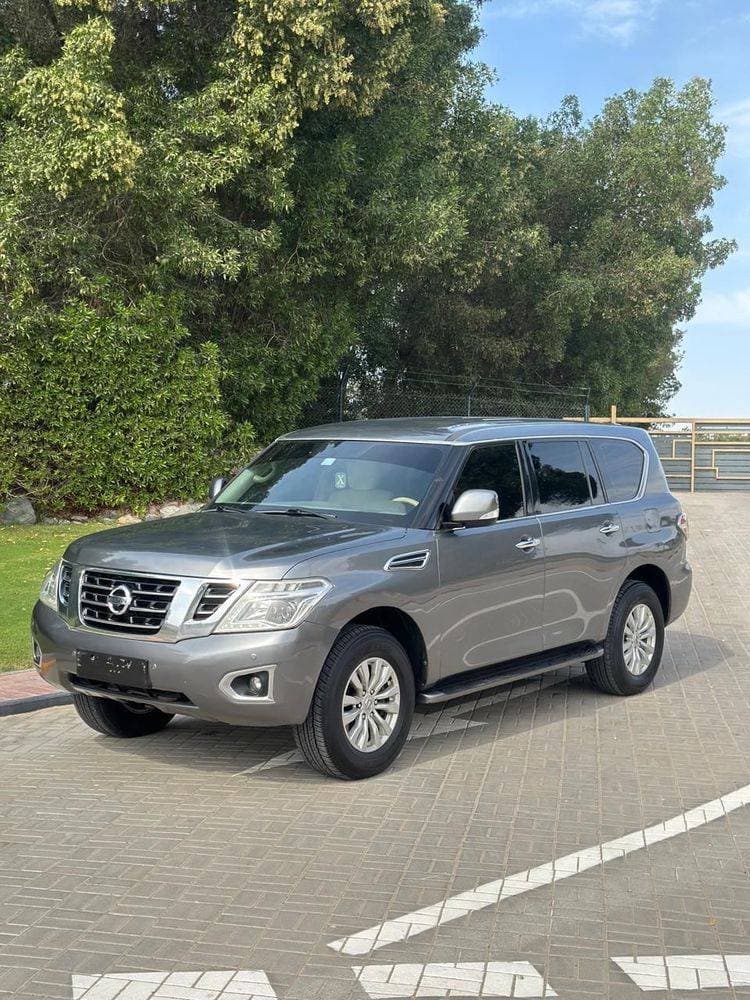 2018 Nissan Patrol thumbnail 2