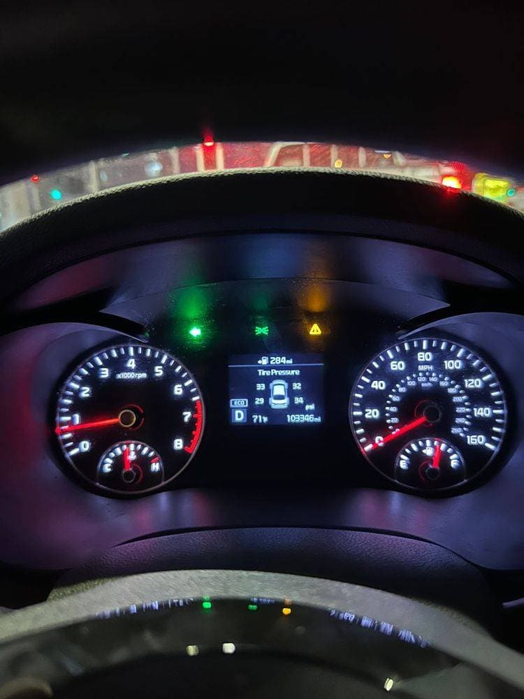 2020 Kia Optima thumbnail 4