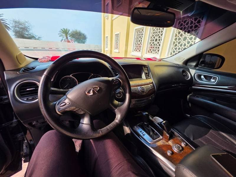2013 Infiniti JX35 thumbnail 4