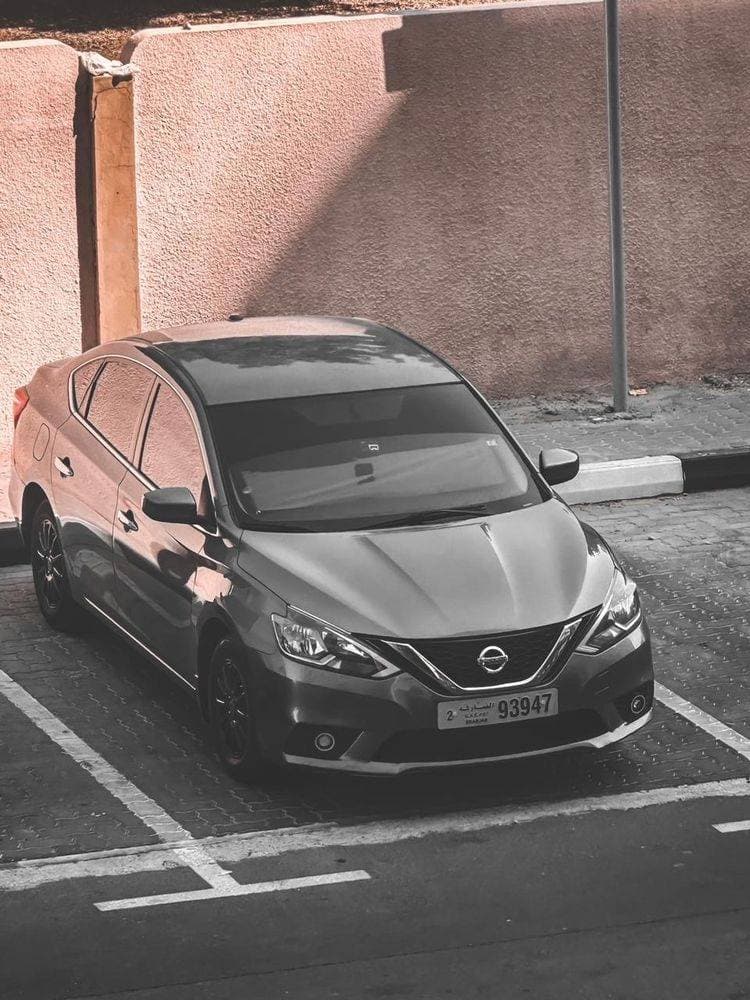 2017 Nissan Sentra thumbnail 3
