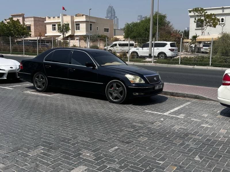 2005 Lexus LS thumbnail 2