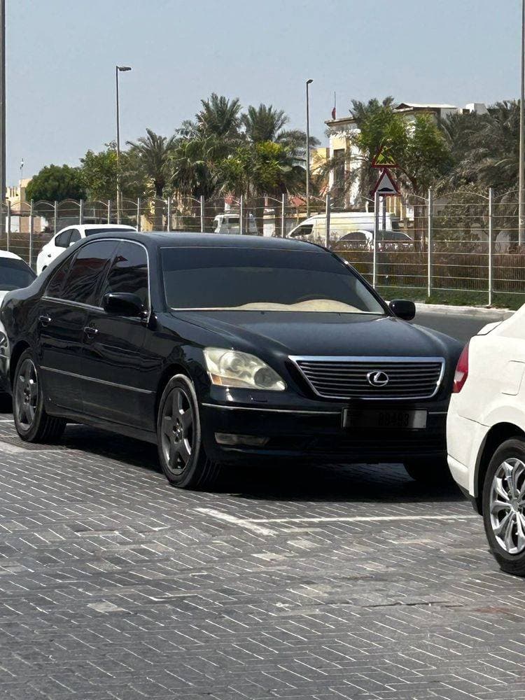 2005 Lexus LS
